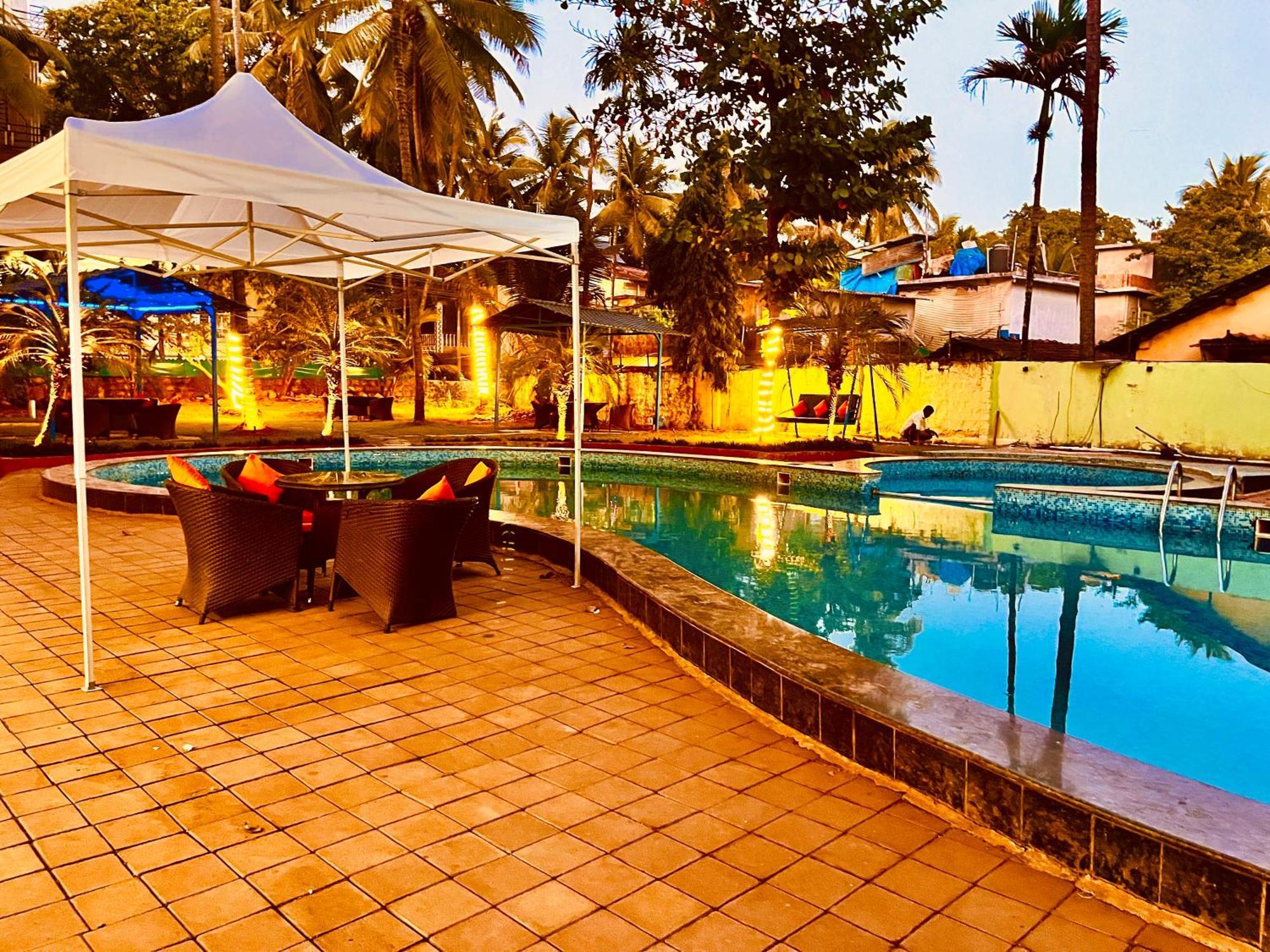The Calagute Beach Resort By Shivam Resort 1 Km From Beach 칸돌림 외부 사진