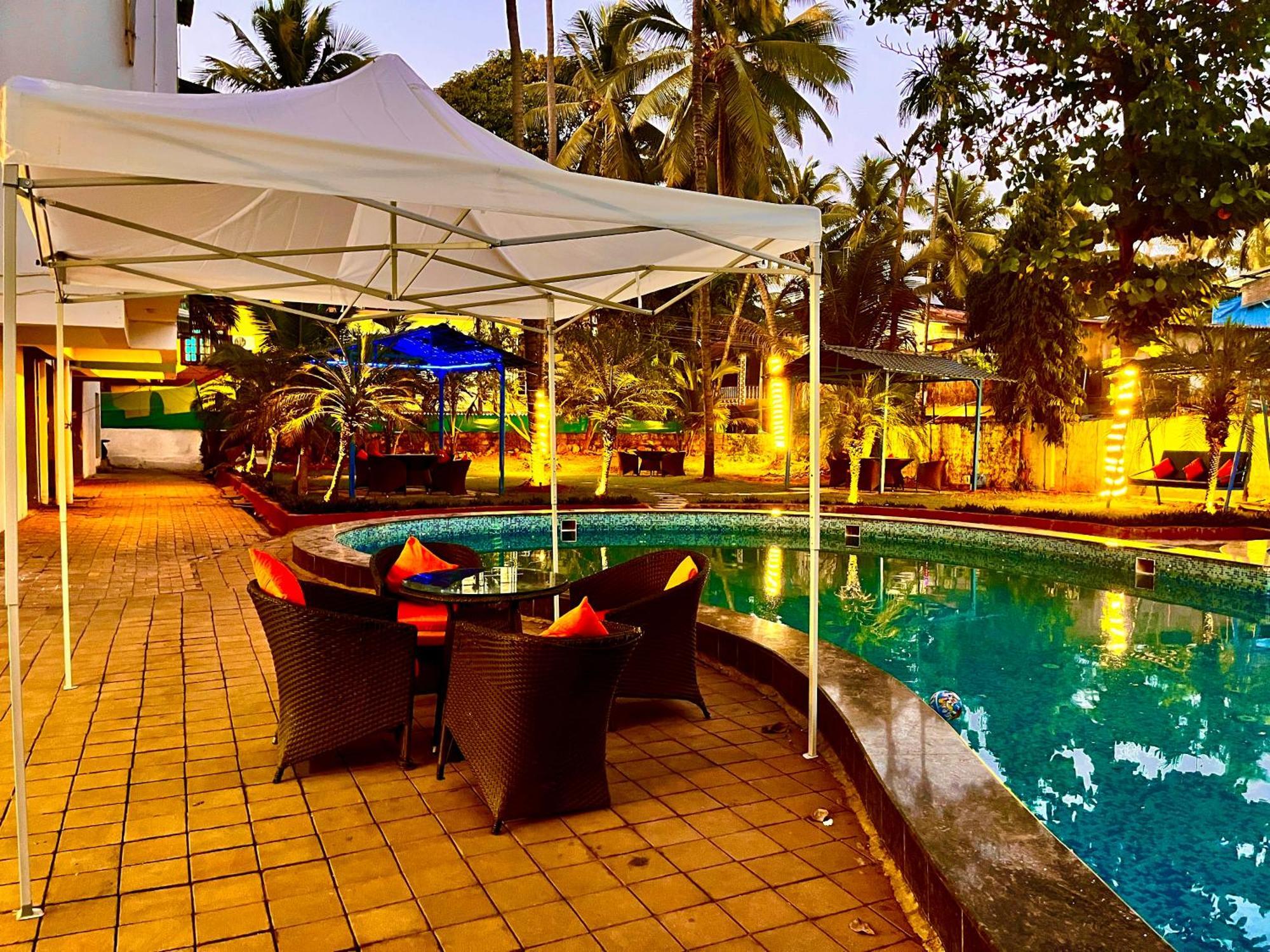 The Calagute Beach Resort By Shivam Resort 1 Km From Beach 칸돌림 외부 사진