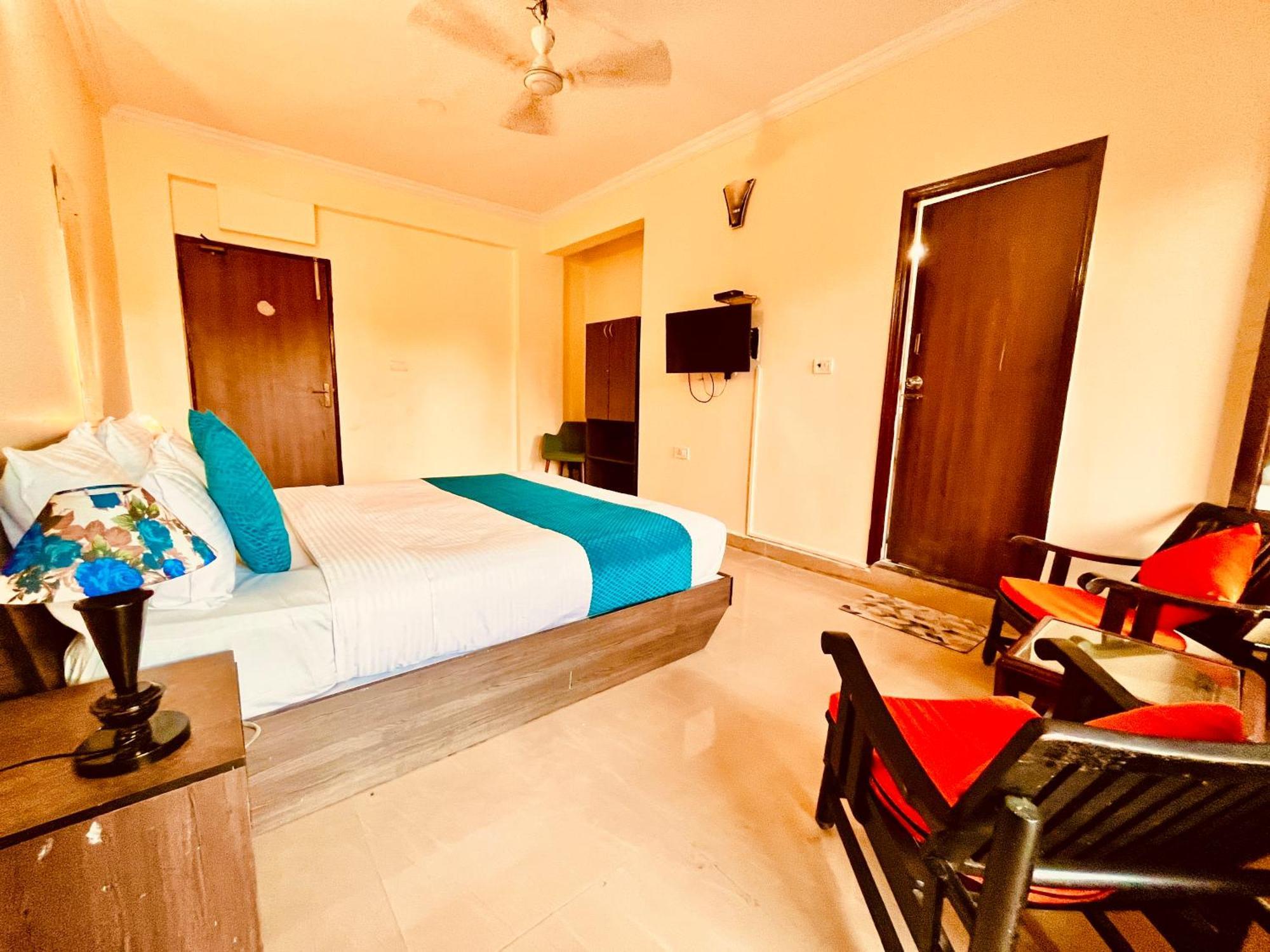 The Calagute Beach Resort By Shivam Resort 1 Km From Beach 칸돌림 외부 사진