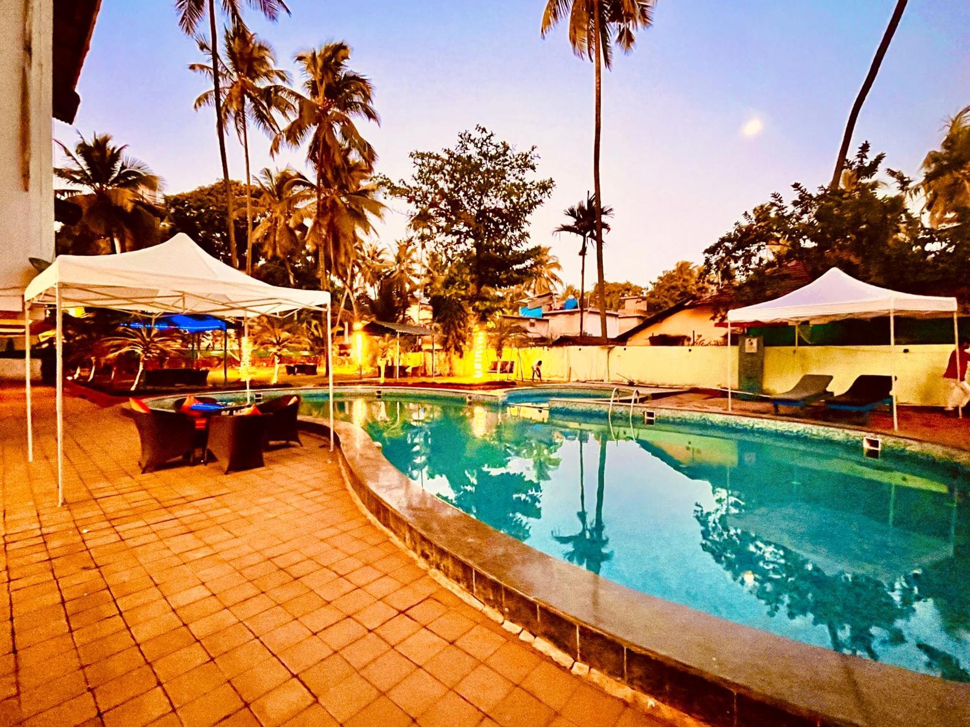 The Calagute Beach Resort By Shivam Resort 1 Km From Beach 칸돌림 외부 사진