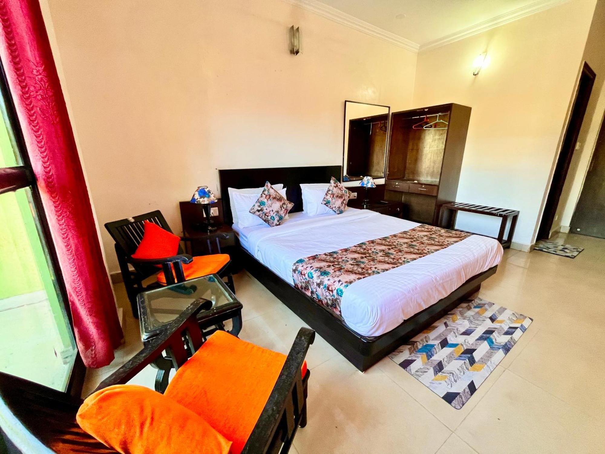 The Calagute Beach Resort By Shivam Resort 1 Km From Beach 칸돌림 외부 사진
